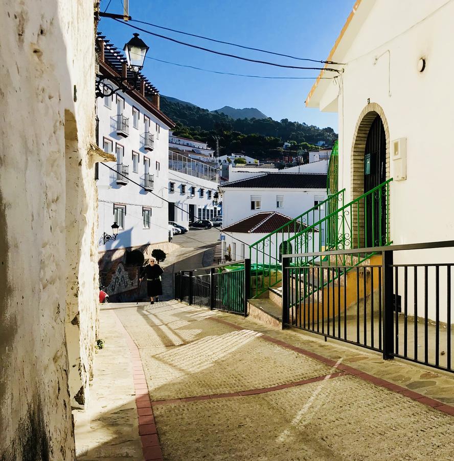 Hotel Hr Mirador Canillas de Albaida Exterior foto
